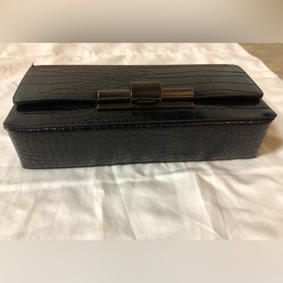 AKIRA NEVER LET YOU CROC STYLE HANDBAG - Picture 2 of 10